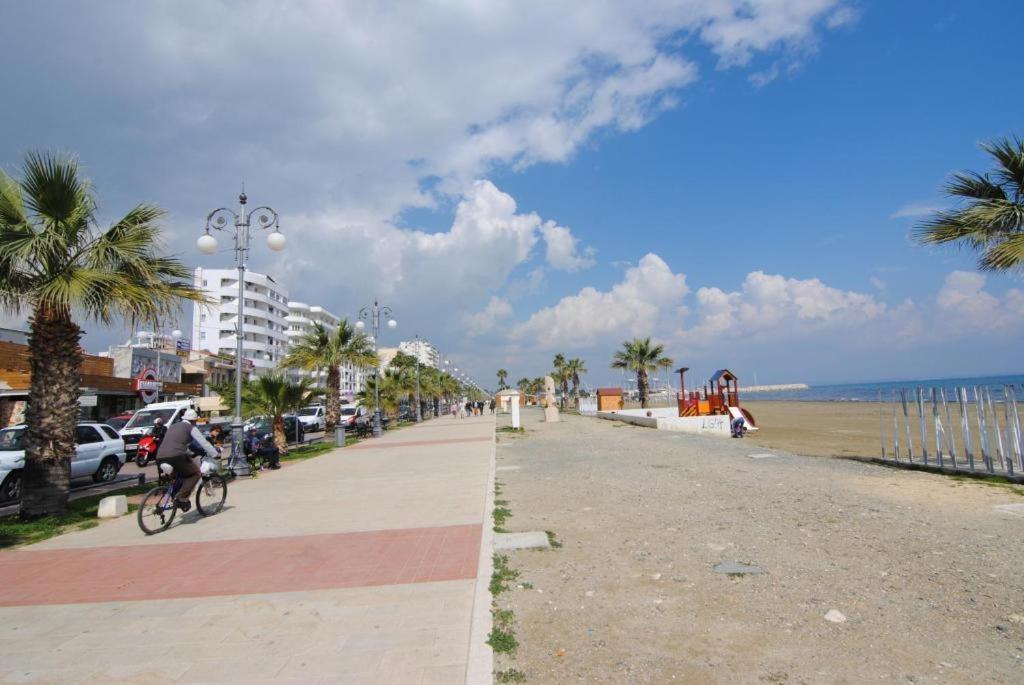 La C Daire Larnaca